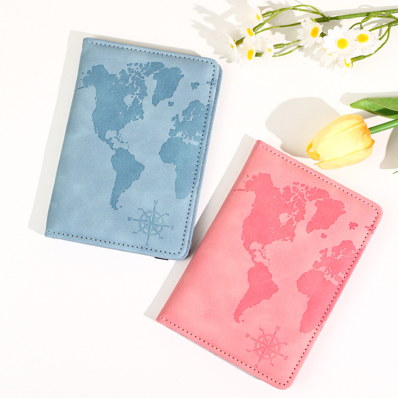 New Map Printed Passport Holde - Qantas Travel Accessories review and price